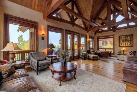 see-forever-cabin-156-17