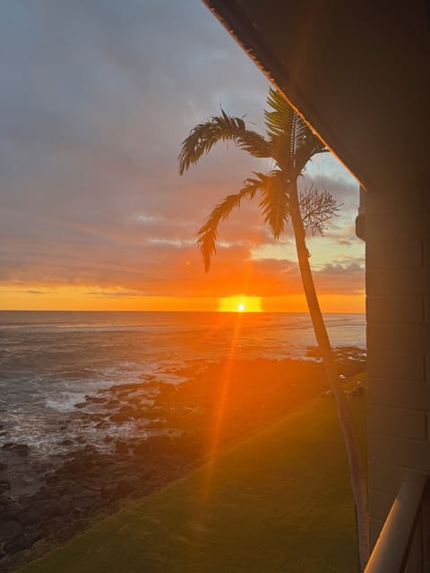 Sunset view West from Lanai