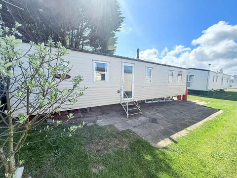 Step outside your caravan and into the heart of a perfect seaside getaway