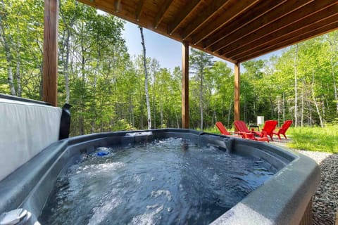 Soak in the fresh Charlevoix air, this is the perfect spot to relax.
