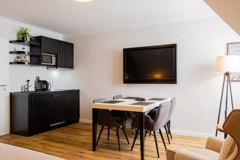 Cozy & modern vacation apartment with garden access - only 7 minutes walk to the Apartment in Sierksdorf