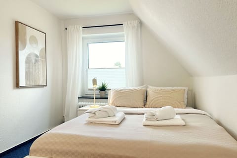 Charming and quiet vacation home - close to the beach and ideal for large groups - with House in Sierksdorf