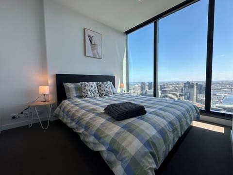 Main Bedroom: Panoramic F2C Windows With Stunning Bird's-eye CBD View