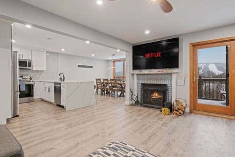 Spacious living area, perfect for relaxing after a day of fun on the mountain