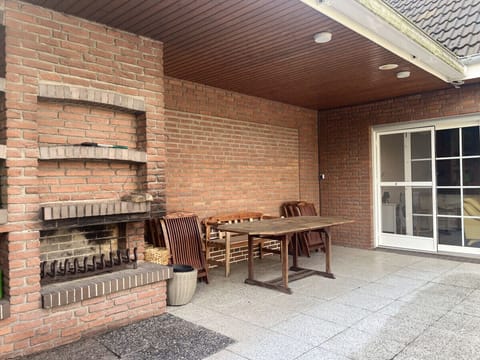 Feuerholz kann dazu gebucht werden :)