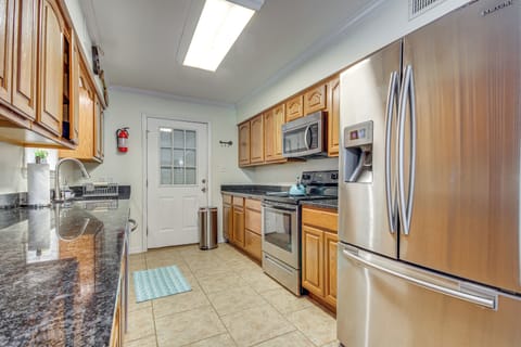 Kitchen | Cooking Basics | Dishwasher | 1st Floor