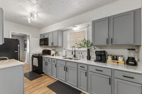 you'll find all the essential utensils & cookware to prepare your favorite dish.