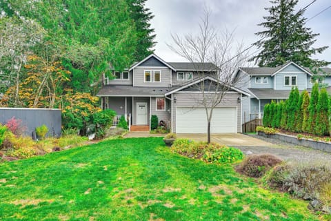 Shelton Vacation Rental | 4BR | 3.5BA | 2,200 Sq Ft | Stairs Required