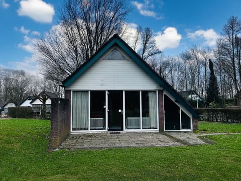 Front - Bungalowpark Simpelveld - Delta 112