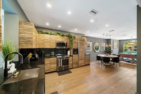 Fully stocked with the important appliances