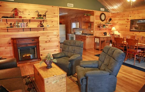 The living/dining room is spacious and comfy!