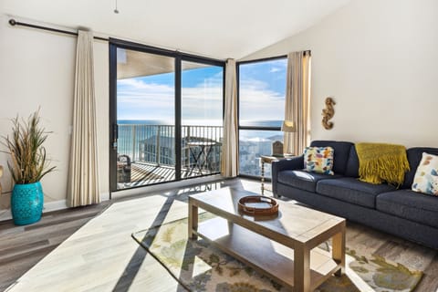 Mainsail 481 - Top floor, stunning view!
