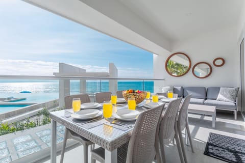 Condo - Image 2