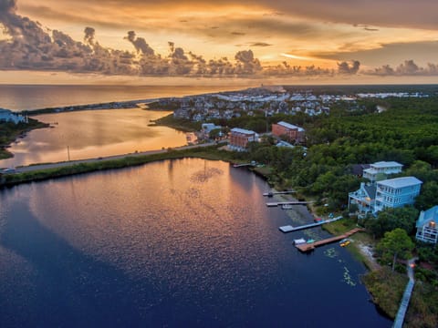 Camp Creek Lake is a coastal dune lakes along the 30a corridor. Coastal dune lakes are a rare natural phenomenon that only occur in a handful of locations around the globe.