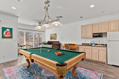 2nd Floor Living/Game Area with a pool table!