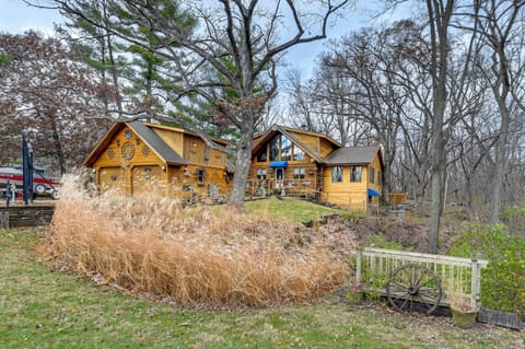 Johnston Vacation Rental | 3BR | 3BA | Steps to Enter | 2,246 Sq Ft