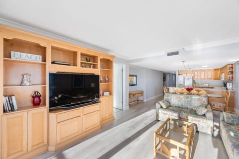 Beach Place 506 Balcony