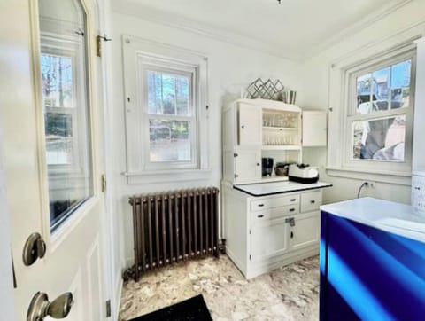 Dry bar area, blender, with mini-fridge