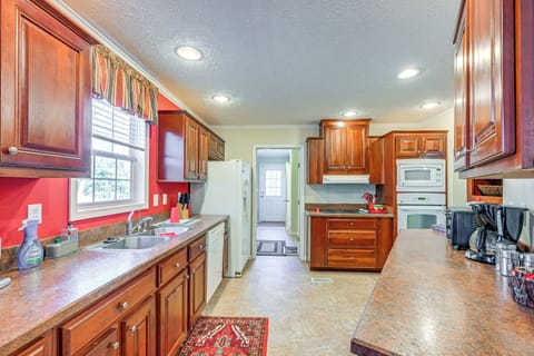 Kitchen | Cooking Basics | Drip Coffee Maker