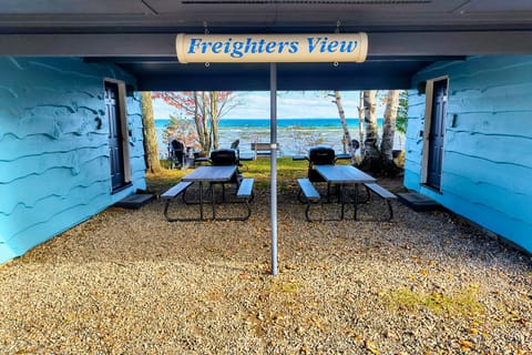 Studio 3 in Paradise, front entrance of property close to road