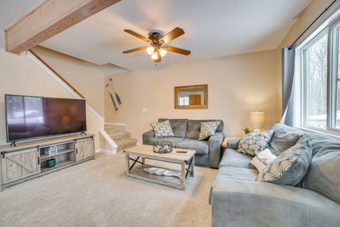 Roscommon Vacation Rental | 3BR | 1BA | 3 Steps Required | 1,150 Sq Ft