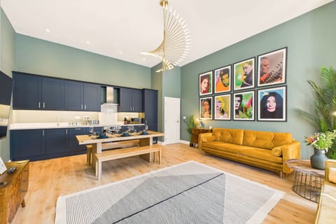 The Georgian Abode at Catharine I, Liverpool - Host & Stay