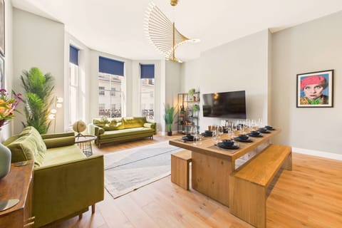 The Georgian Abode at Catharine II, Liverpool - Host & Stay