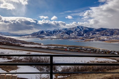 Outdoor Retreat: Perfect space for enjoying fresh mountain air.