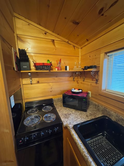 Most kitchen amenities are supplied for your added convenience in the kitchen.