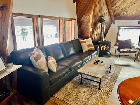 Luxurious large couch, spacious family room