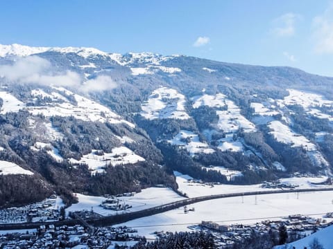 Home, Winter, Apartment, Snow, Freezing, Slope, Balcony, Mountain Village, Glacial Landform, Ski Resort
