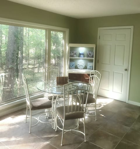 Game room game/dining table
