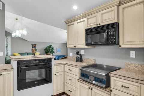 A flat top grill is the only cooking surface, super fun feature!