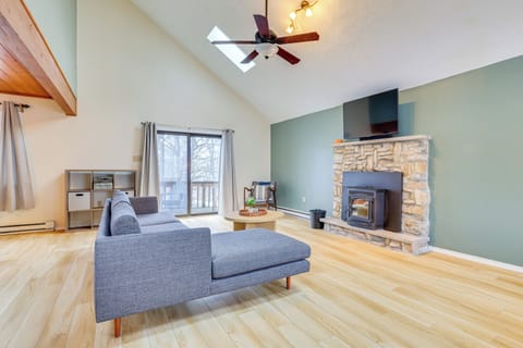 Tobyhanna Vacation Rental | 3BR | 2BA | Stairs Required | 1,576 Sq Ft