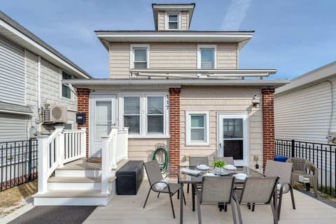 Stretch out on your spacious front porch with retractable awning for shade.