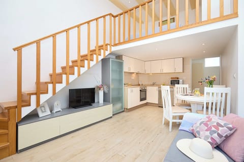 Living / dining area
