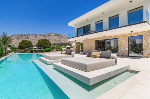 Villa Pefkos Shore image