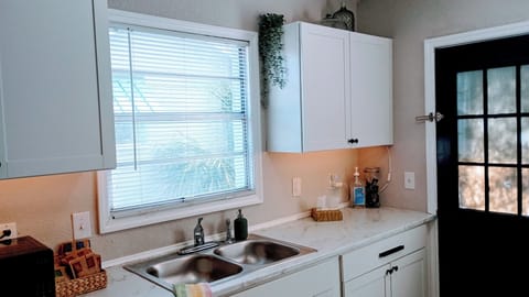 Fully Stocked Kitchen with Appliances