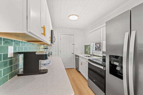 Fully equipped kitchen make meal prep easy!