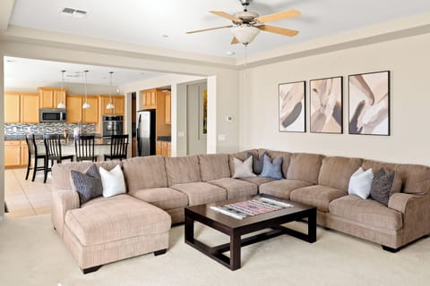 Spacious Living Room w/TV Streaming