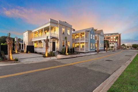 Welcome to your downtown Charleston rental! Explore all things downtown by foot!