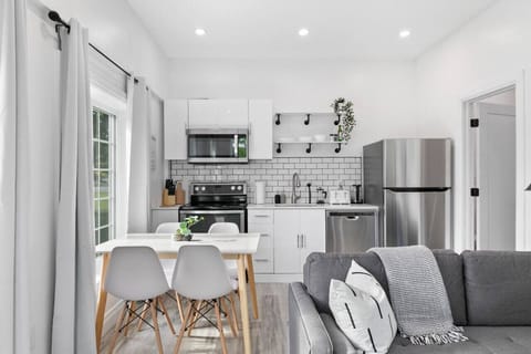 Well equipped kitchen and dining room space