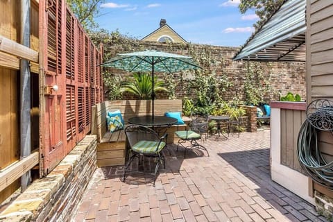 Carnival Royalty at Historic Guest House Hotel in Faubourg Marigny