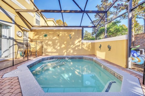 Beautiful and private splash pool