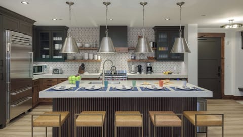 Gourmet Kitchen, Main Level - with additional seating