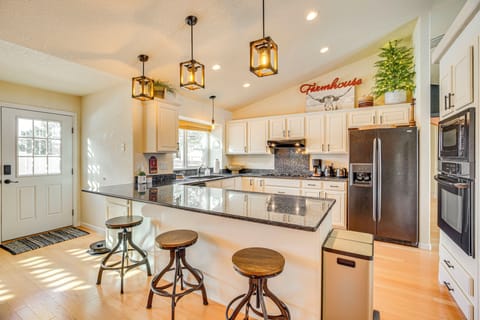 Kitchen | Drip Coffee Maker | Blender | Crockpot | Cooking Basics