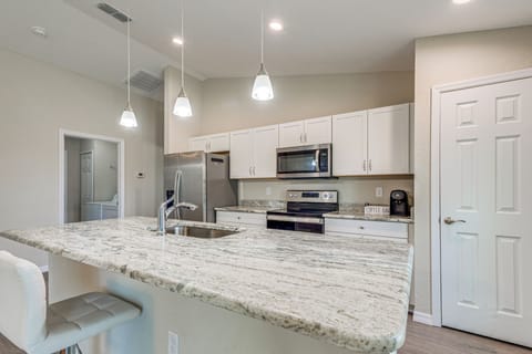 Kitchen | L'OR Coffee Maker | Blender | Toaster | Cooking Basics