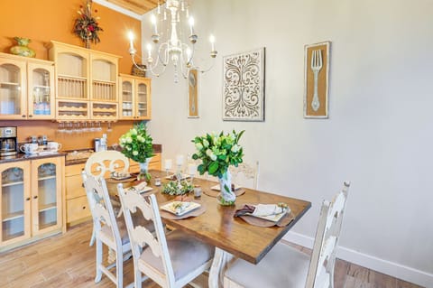 Dining Room | Coffee Bar