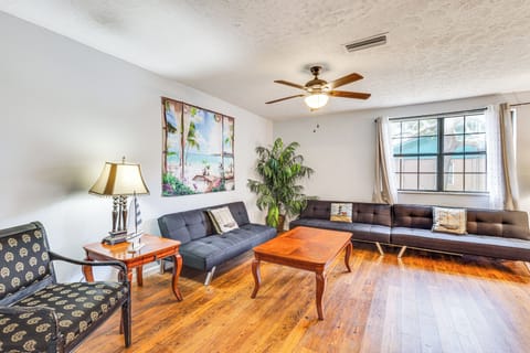 Carrabelle Vacation Rental | 4BR | 2.5BA | 1,487 Sq Ft | 3 Steps to Enter