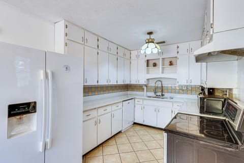 Kitchen | Cooking Basics | Drip Coffee Maker